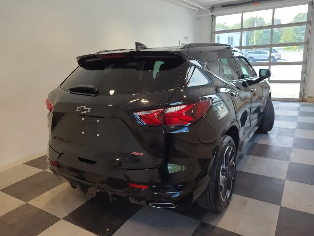 Used 2022 Black Chevrolet RS image 6