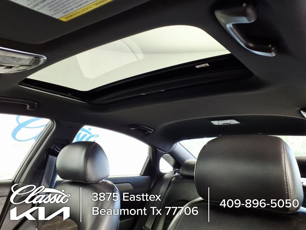 Used 2019 Black Hyundai Sport image 14