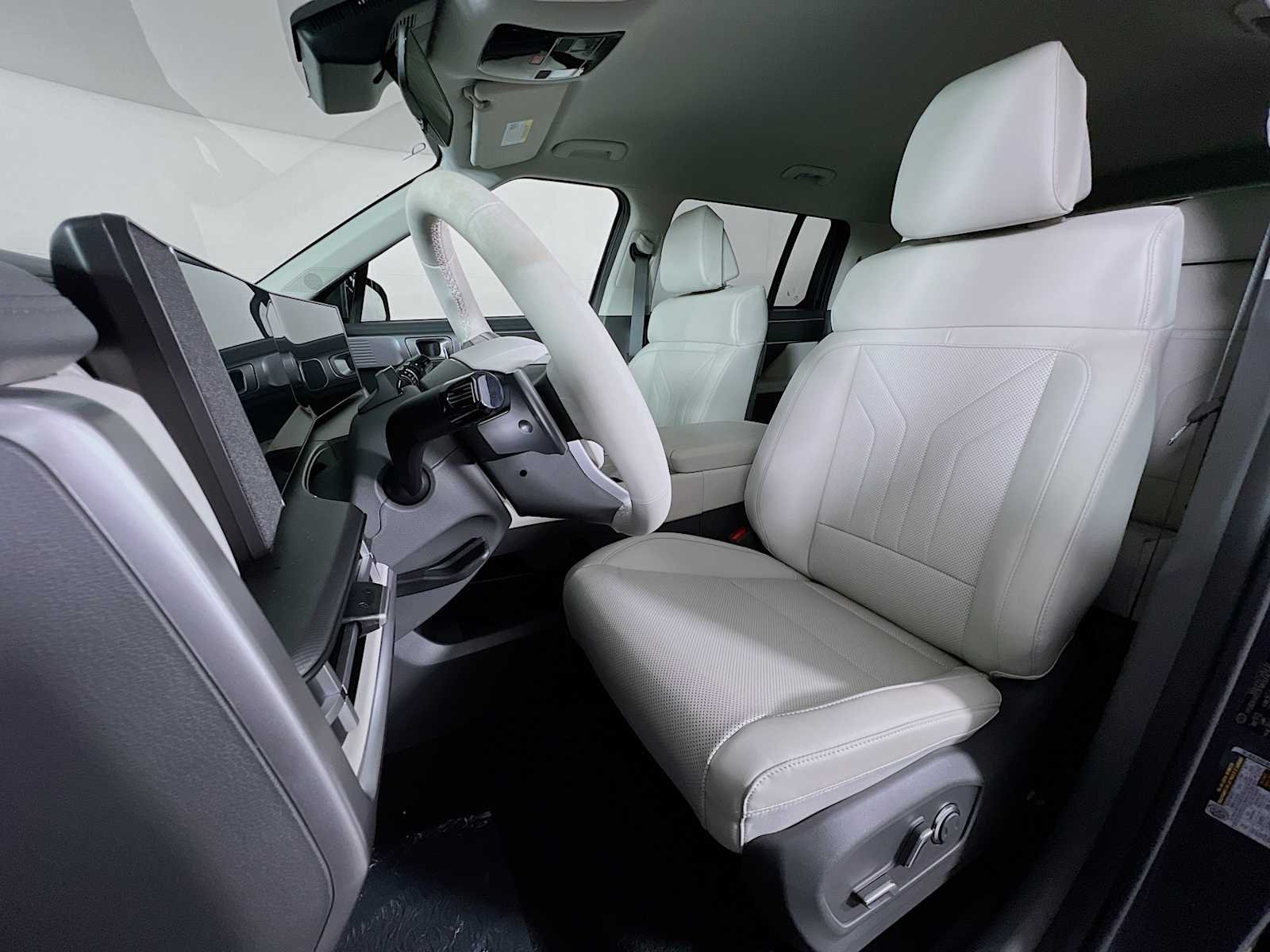 Used 2026 Ecotronic Gray Hyundai SEL image 12