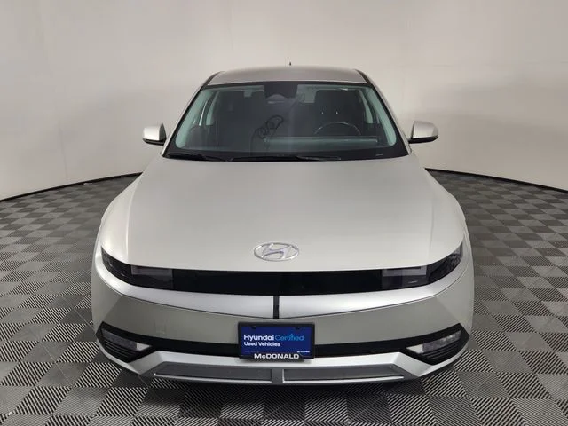 Used 2024 Gold Hyundai SEL image 8