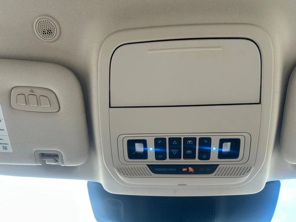 Used 2022 White Ford Platinum image 19