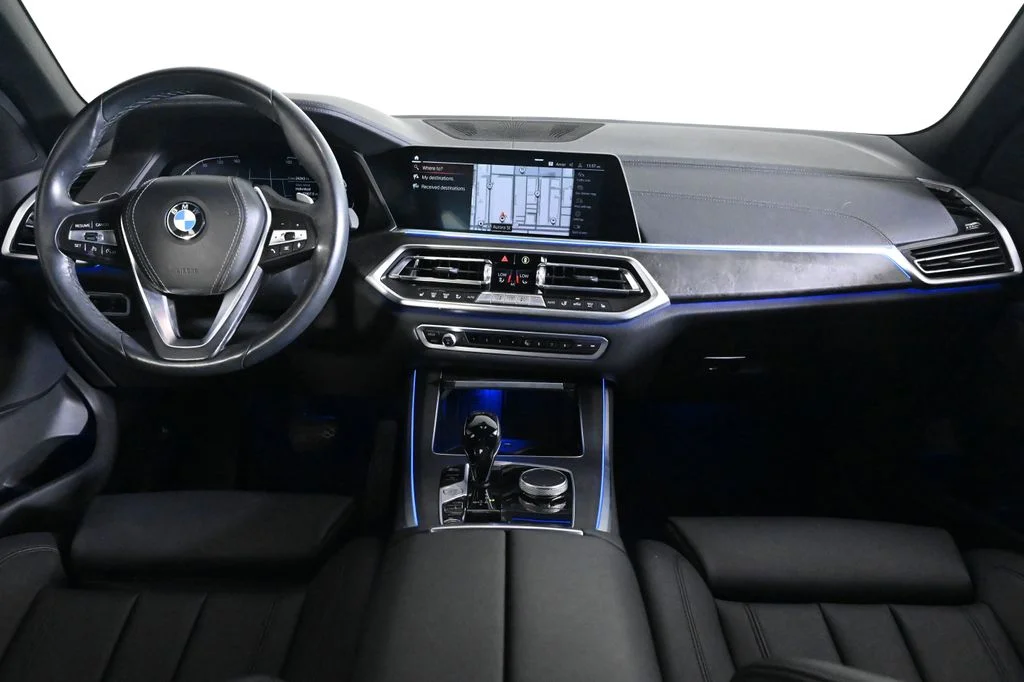 Used 2022 White BMW xDrive40i image 9