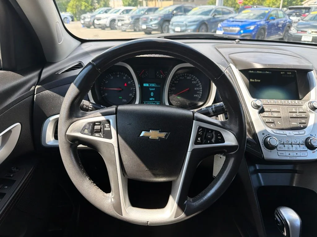 Used 2014 Silver Topaz Metallic Chevrolet LT image 19