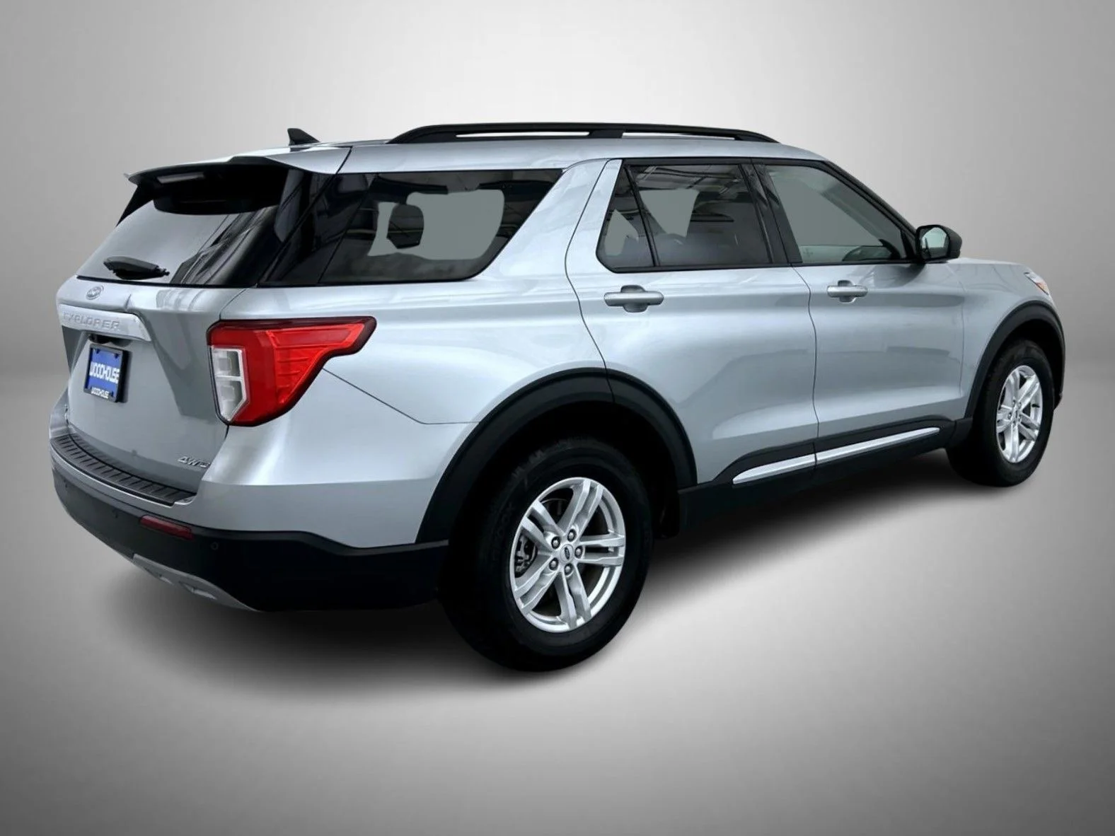 Used 2023 Silver Ford XLT image 5