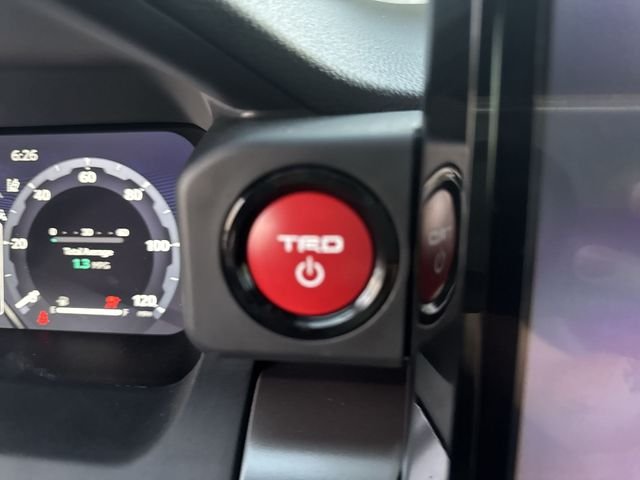 2025 Toyota Tacoma TRD Off Road - Photo 15