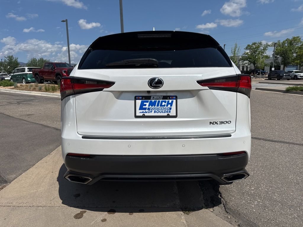 Used 2020 White Pearl Lexus 300 Base image 4
