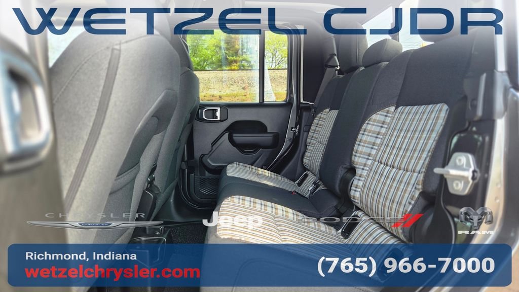 New 2026 Granite Crystal Metallic Clear-Coat Exterior Paint Jeep 85th Anniversary Edition image 31