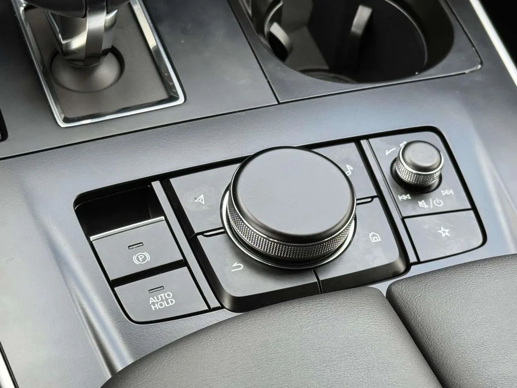 Certified Used 2026 White Mazda 3.3 Turbo Select image 21