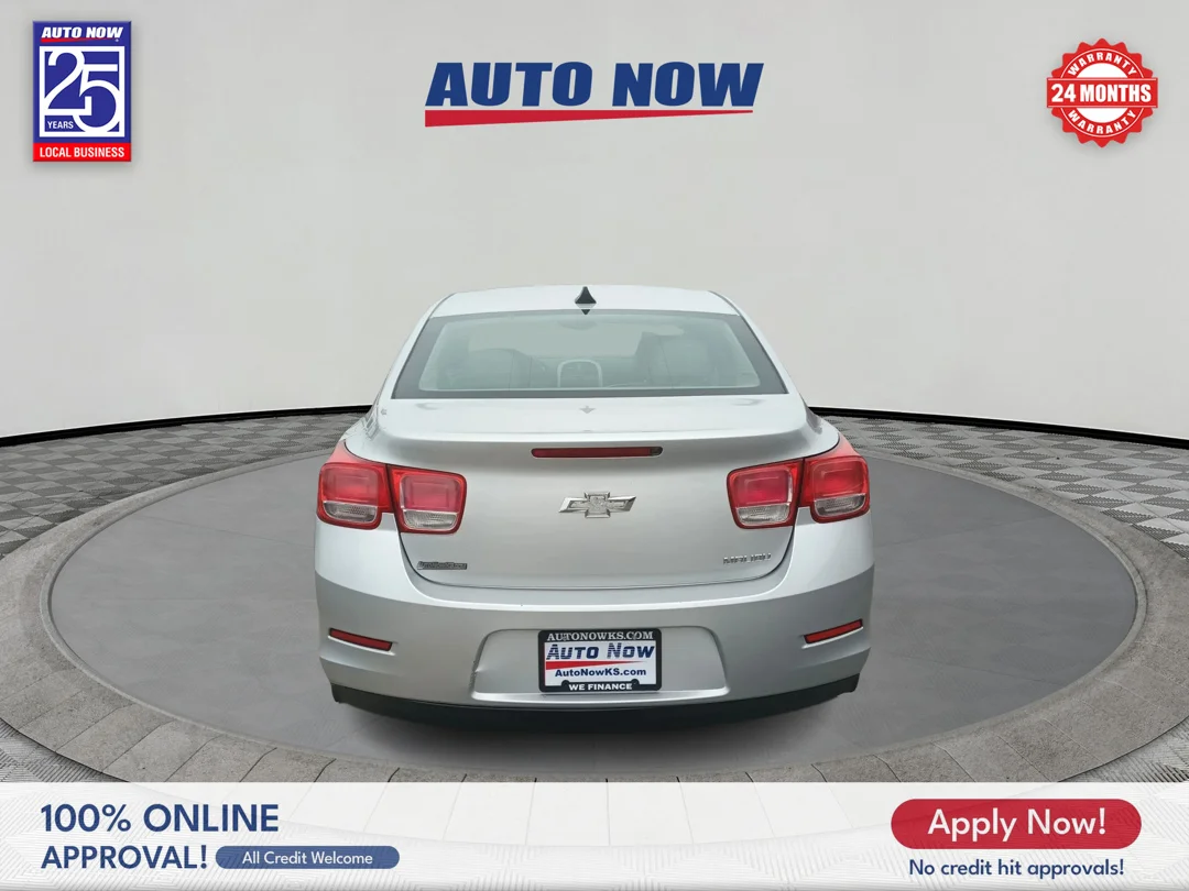 Used 2013 Silver Chevrolet 1FL image 6
