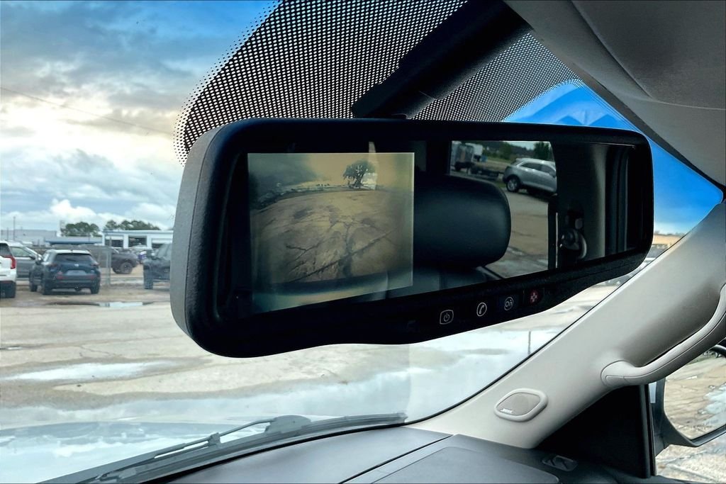 Used 2012 Silver GMC SLT image 13