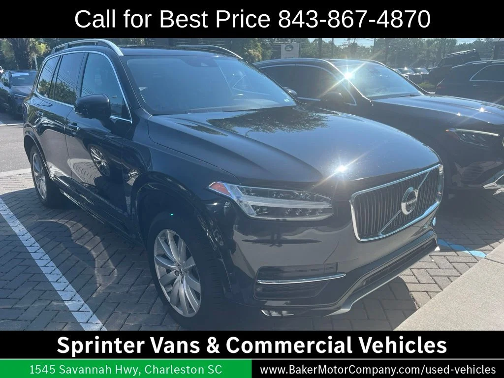 Used 2018 Black Volvo T5 Momentum image 3