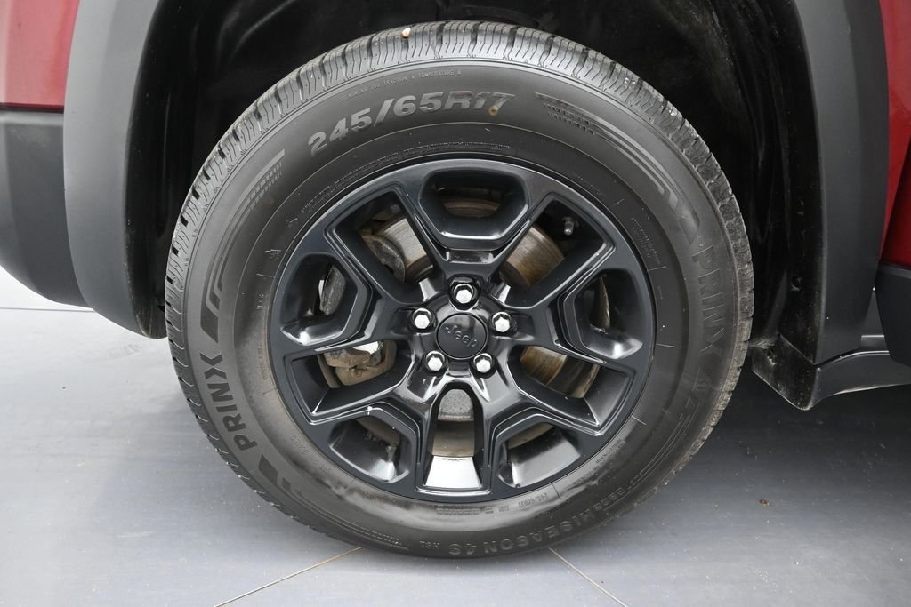 Used 2020 Velvet Red Pearlcoat Jeep Trailhawk image 36