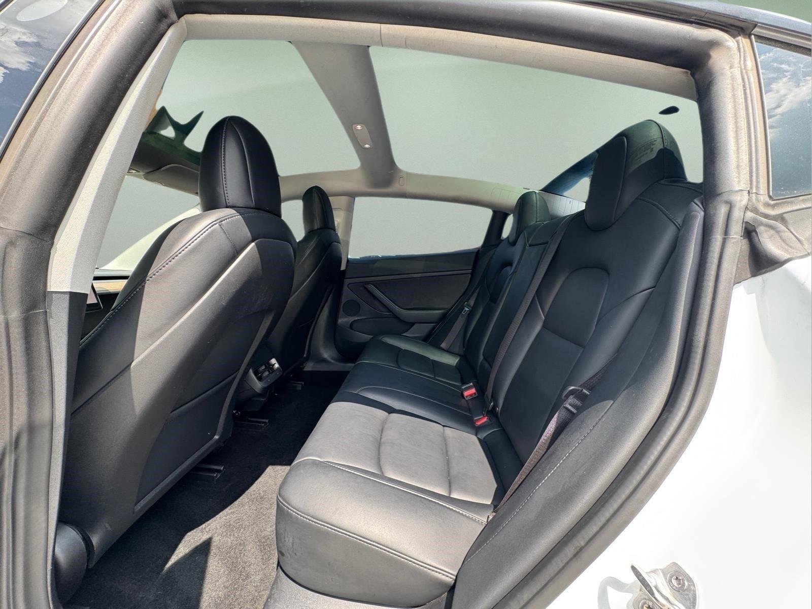 2022 Tesla Model 3 Long Range - Photo 14