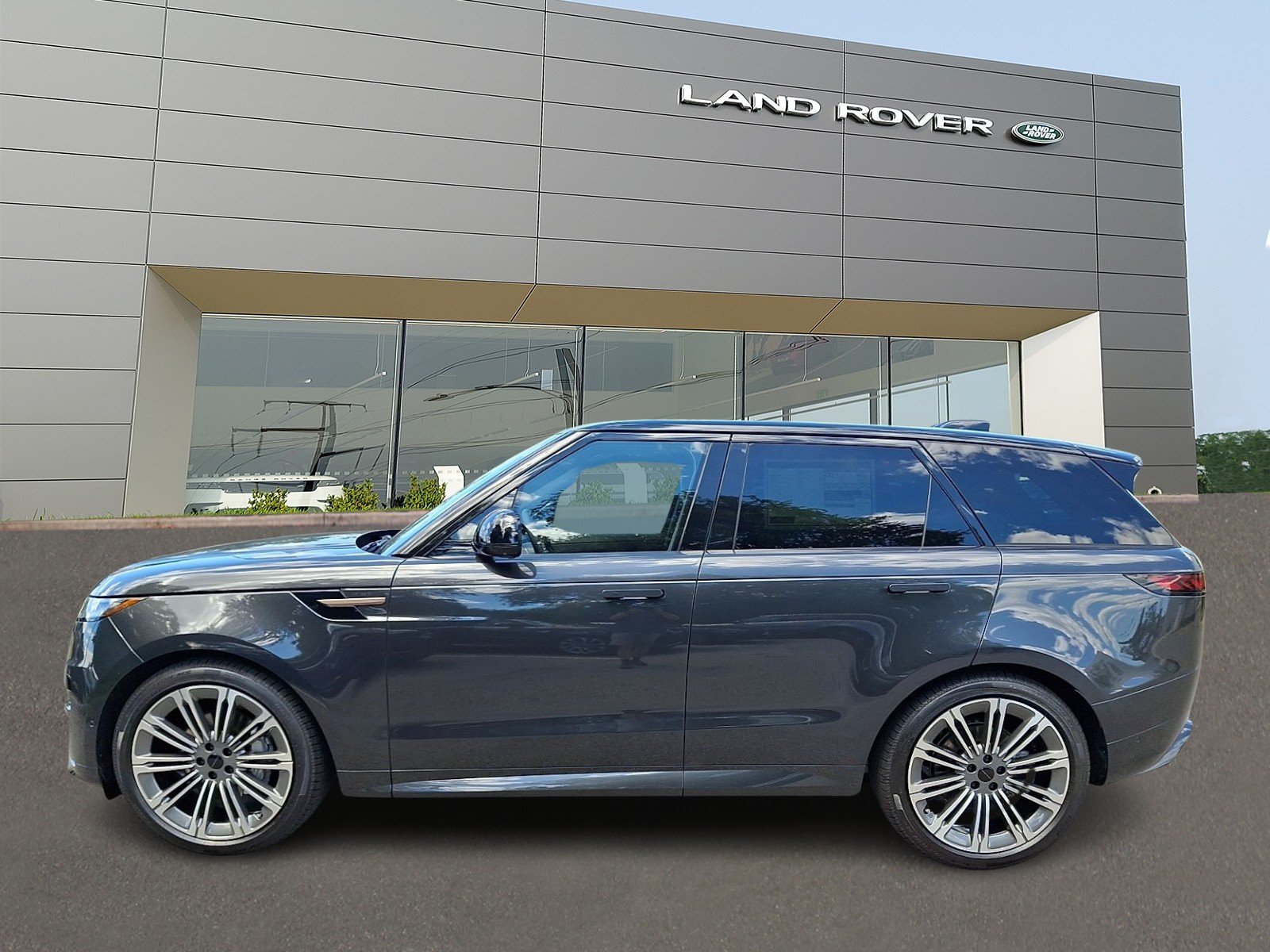 New 2026 Carpathian Grey Land Rover P400 Dynamic SE image 6