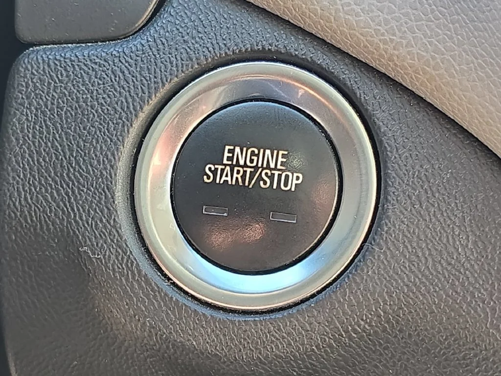 2020 Chevrolet Equinox LS - Photo 17