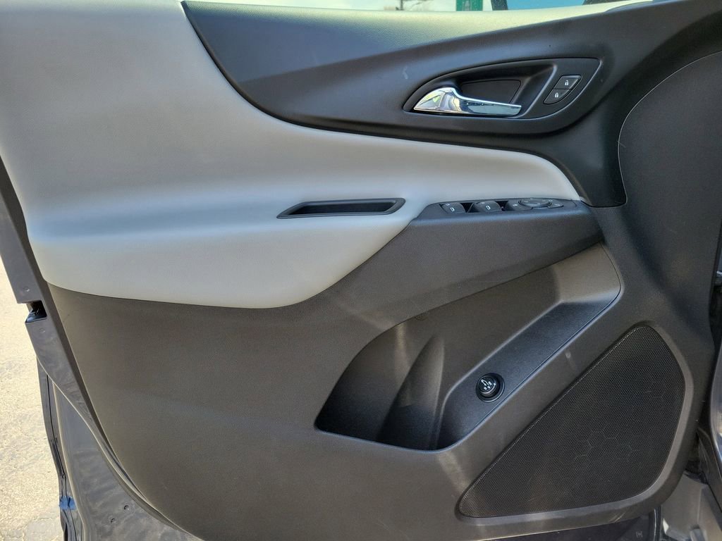 Used 2018 STORM BLUE METALLIC Chevrolet LT image 15