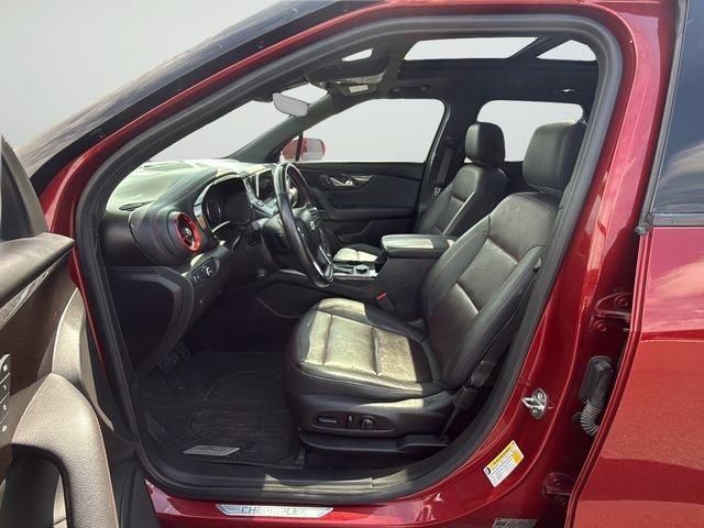 Used 2019 Red Chevrolet RS image 29