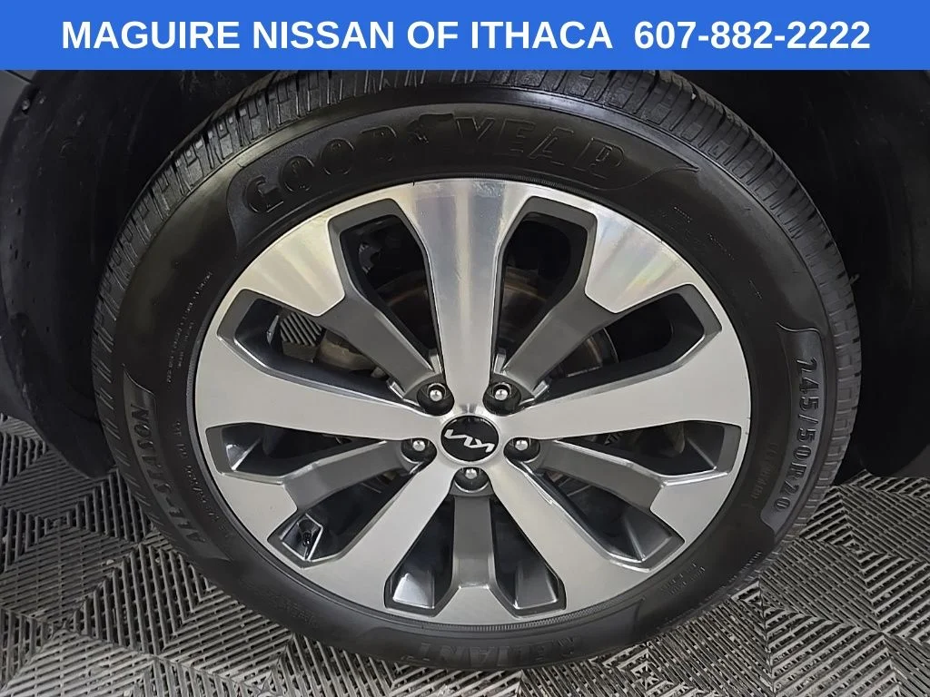 Used 2022  Kia SX image 14