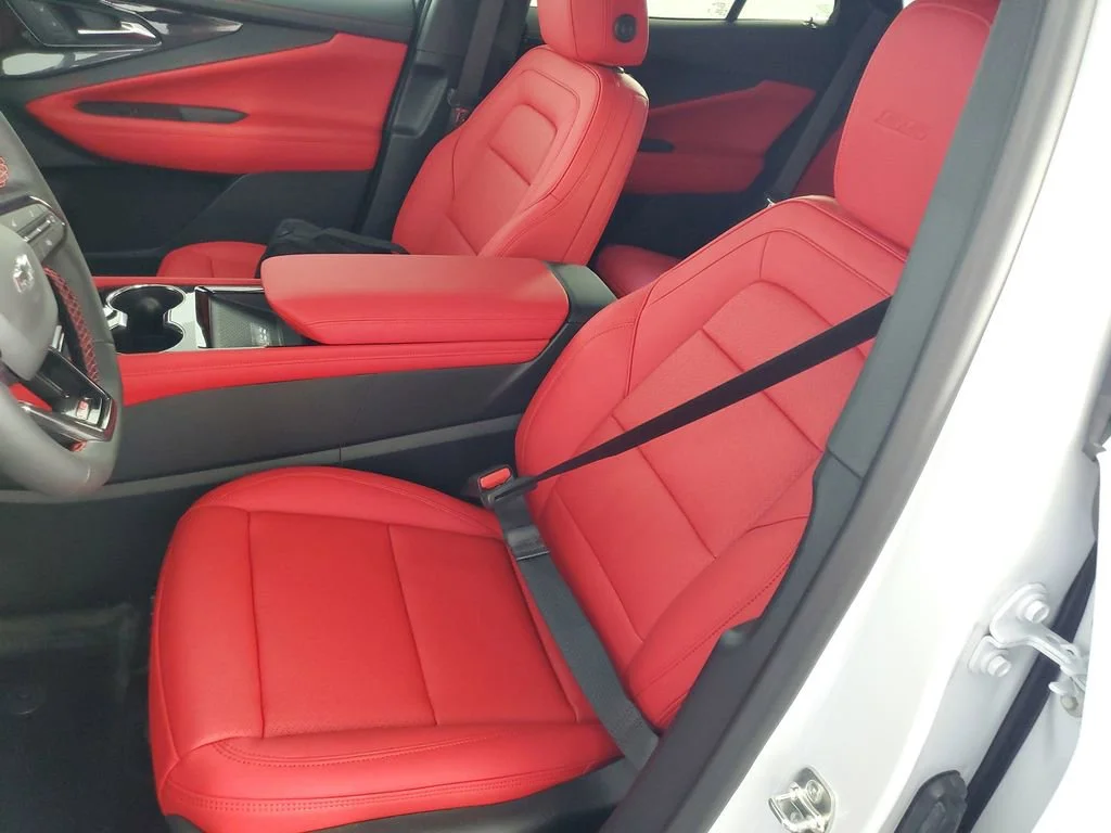 2026 Chevrolet Blazer EV SS - Photo 11