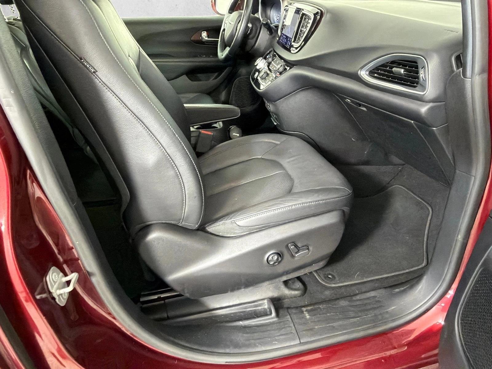 Used 2019 Silver Chrysler Touring L Plus 35th Anniversary image 12