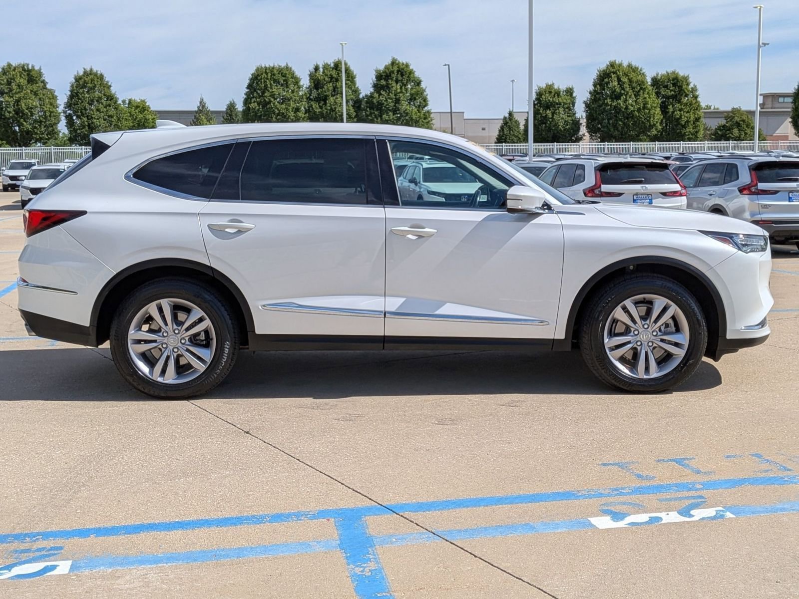 Used 2023 Platinum White Pearl Acura SH-AWD image 5