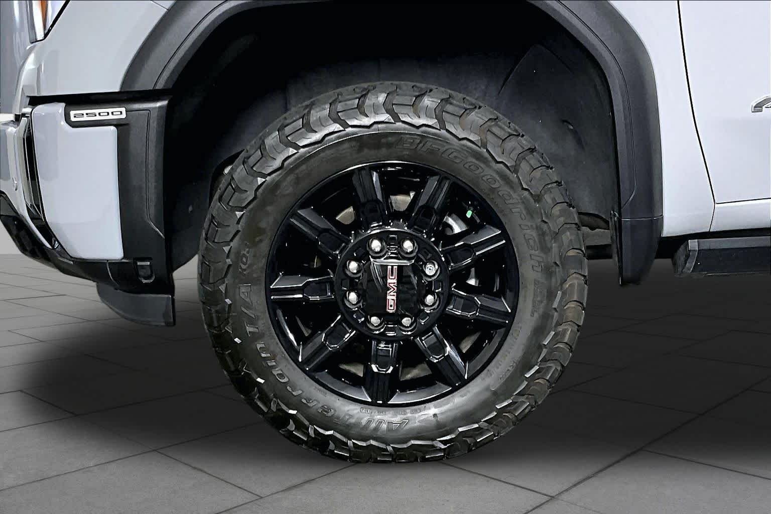 Used 2024 Thunderstorm Gray GMC AT4 image 10
