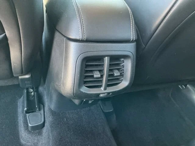 Used 2017 Granite Crystal Metallic Clearcoat Jeep Limited image 13