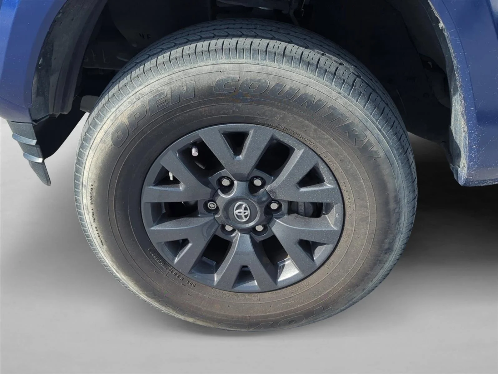Used 2023 Blue Crush Metallic Toyota SR5 image 7