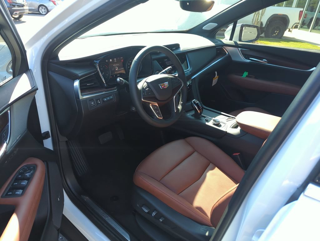 New 2026 Crystal White Tricoat Cadillac Premium Luxury image 11