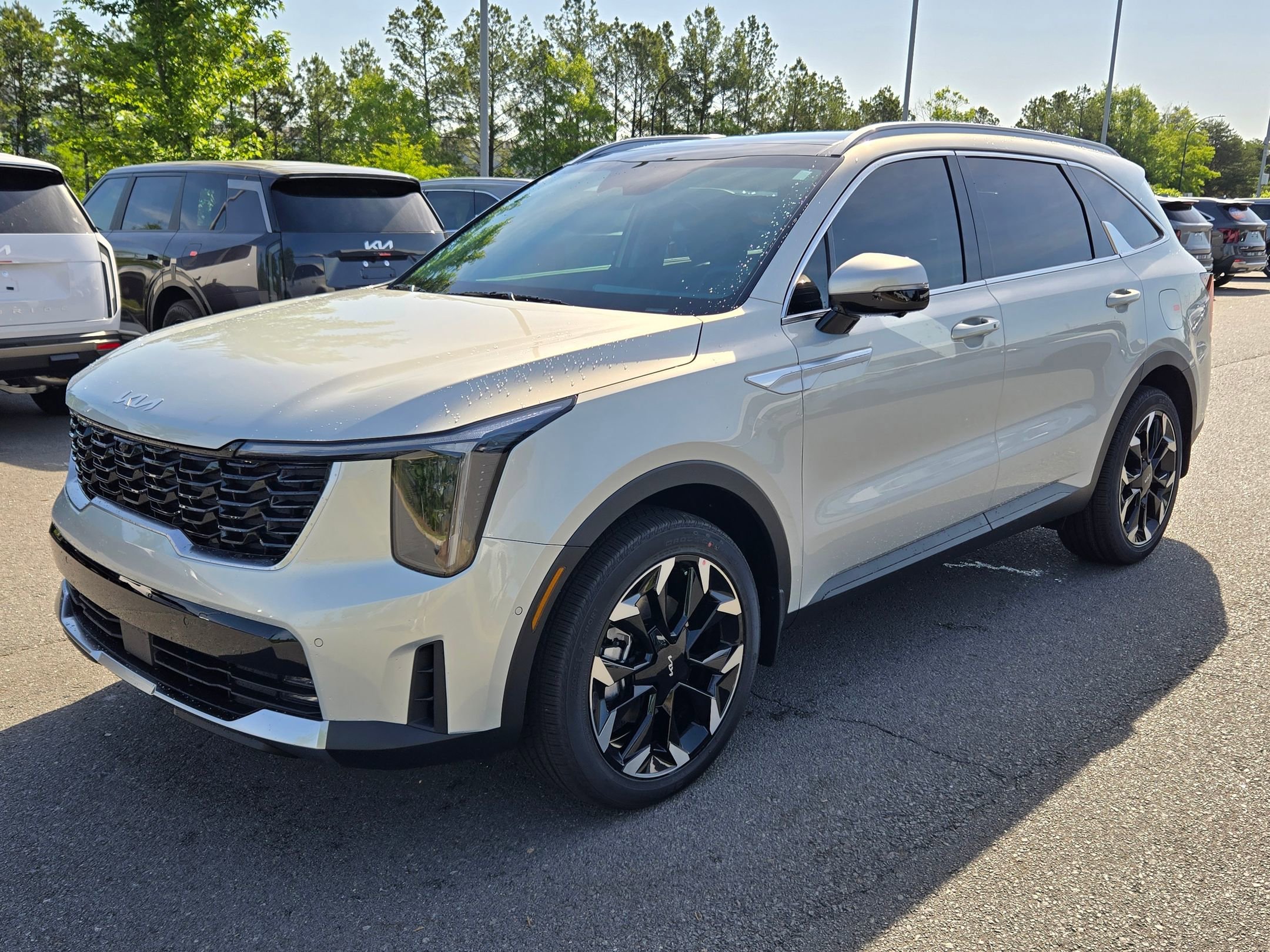 New 2026 Ivory Silver Kia SX image 3