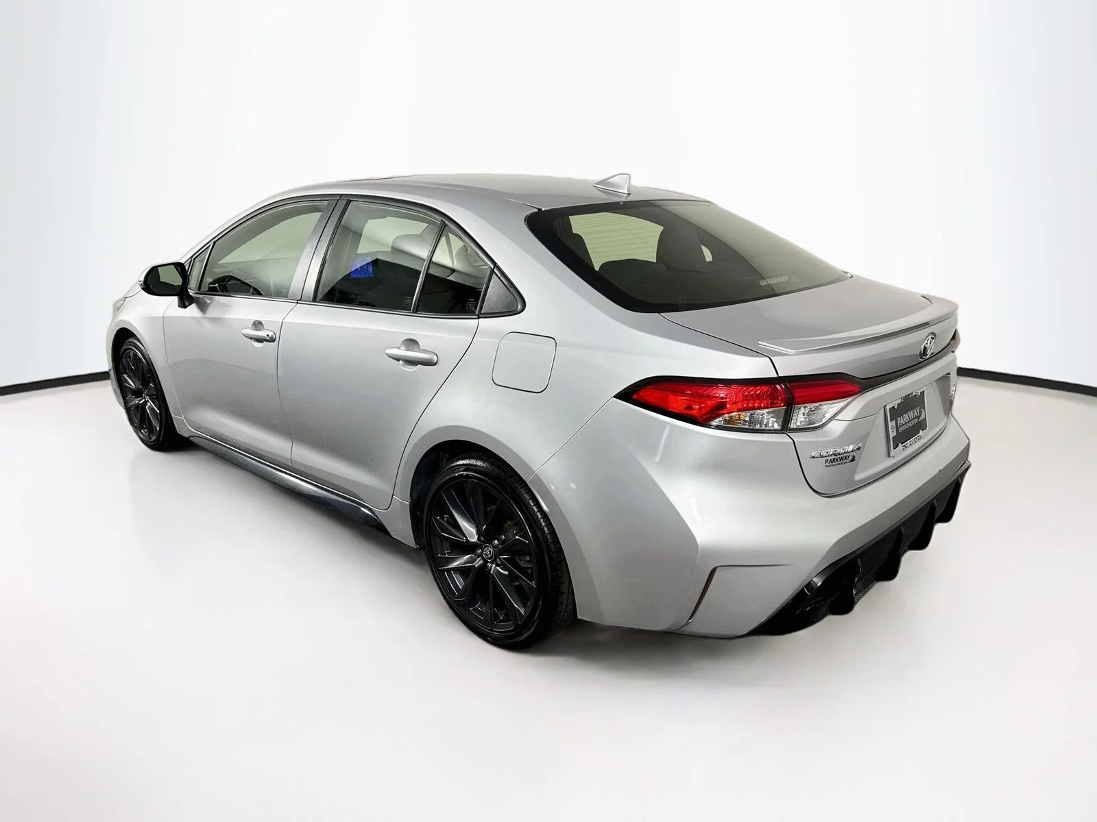 Used 2024 Silver Toyota SE image 5