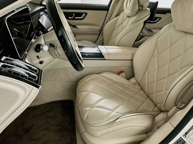 Used 2024 White Mercedes-Benz Maybach S 580 image 9