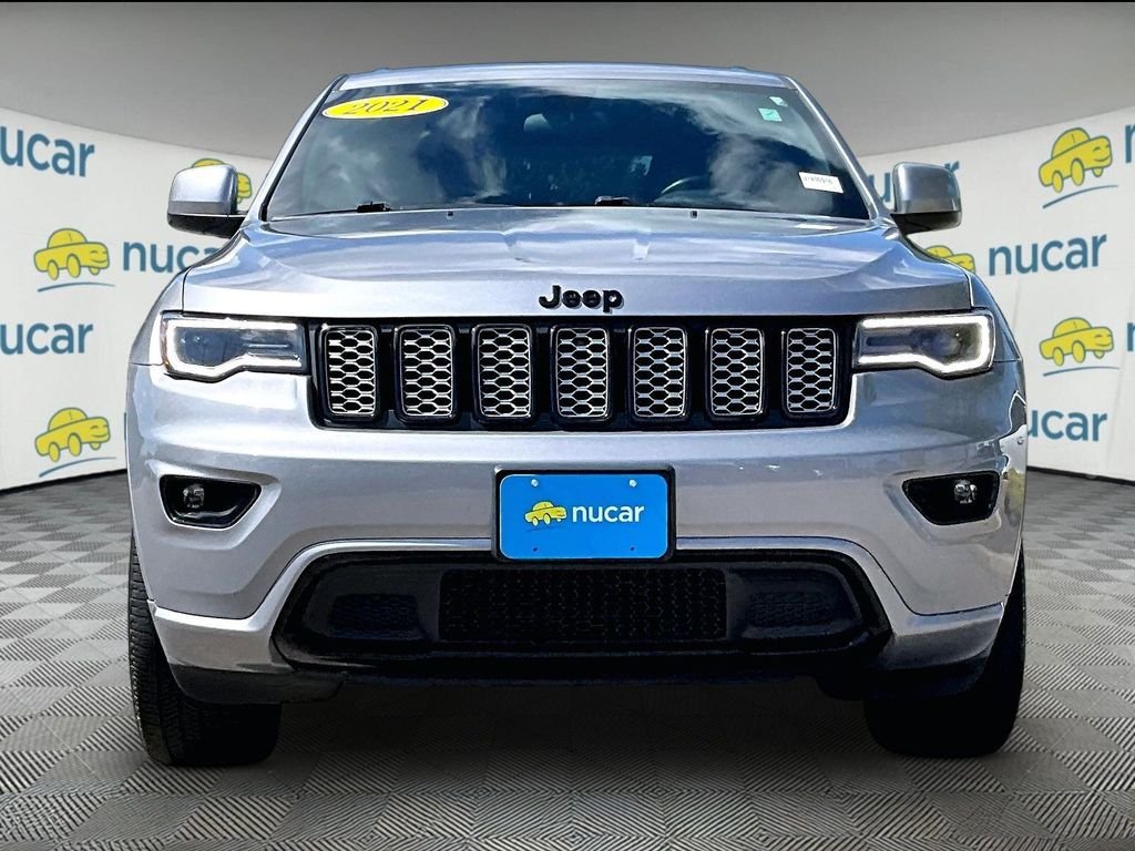 Used 2021 Silver Jeep Laredo X image 2