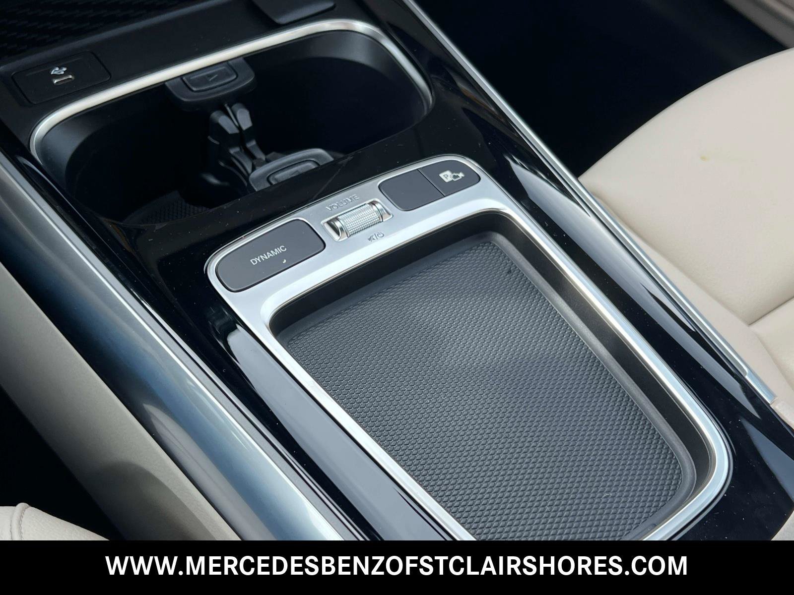 New 2026 Polar White Mercedes-Benz GLA 250 image 20