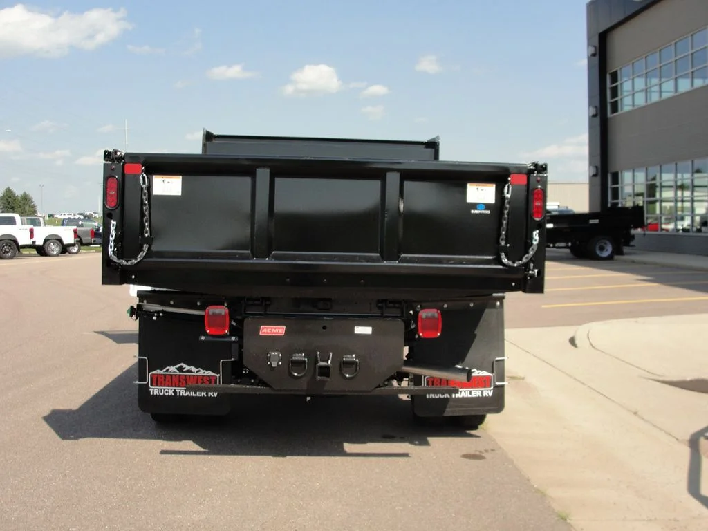 New 2025 Oxford White Ford F-550® XL image 3