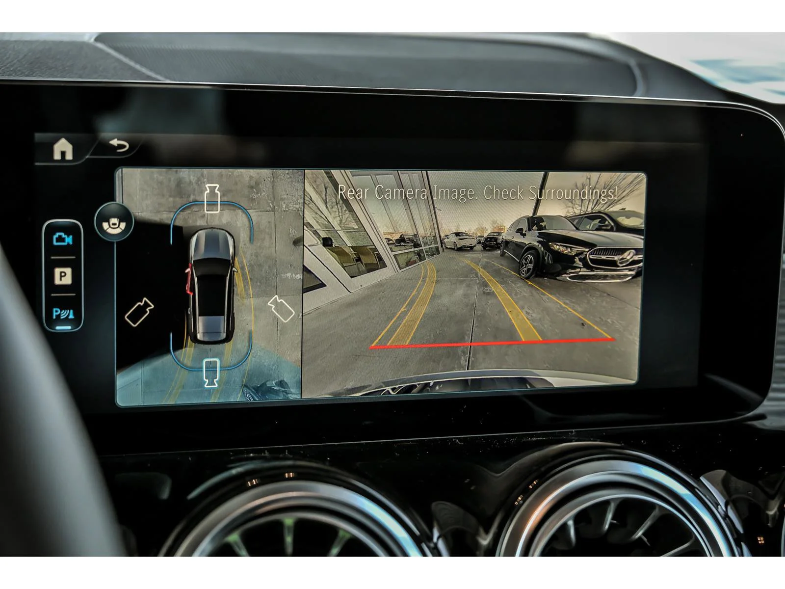 New 2026 Mountain Grey Metallic Mercedes-Benz GLB 250 image 40