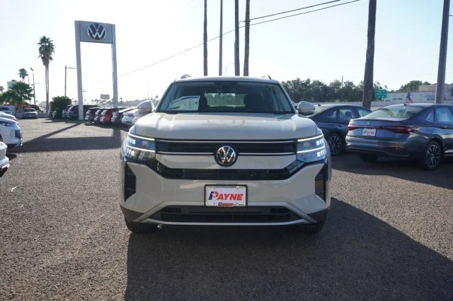 New 2027 Sandstone Volkswagen SE w/Technology image 2