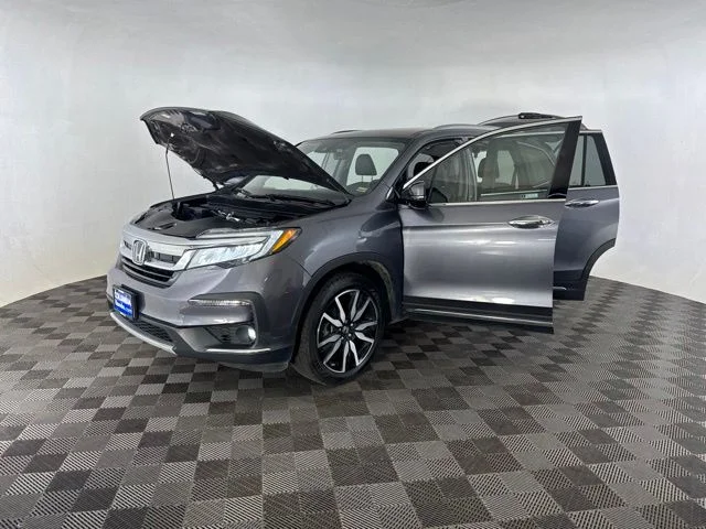 Used 2021 Gray Honda Elite image 13