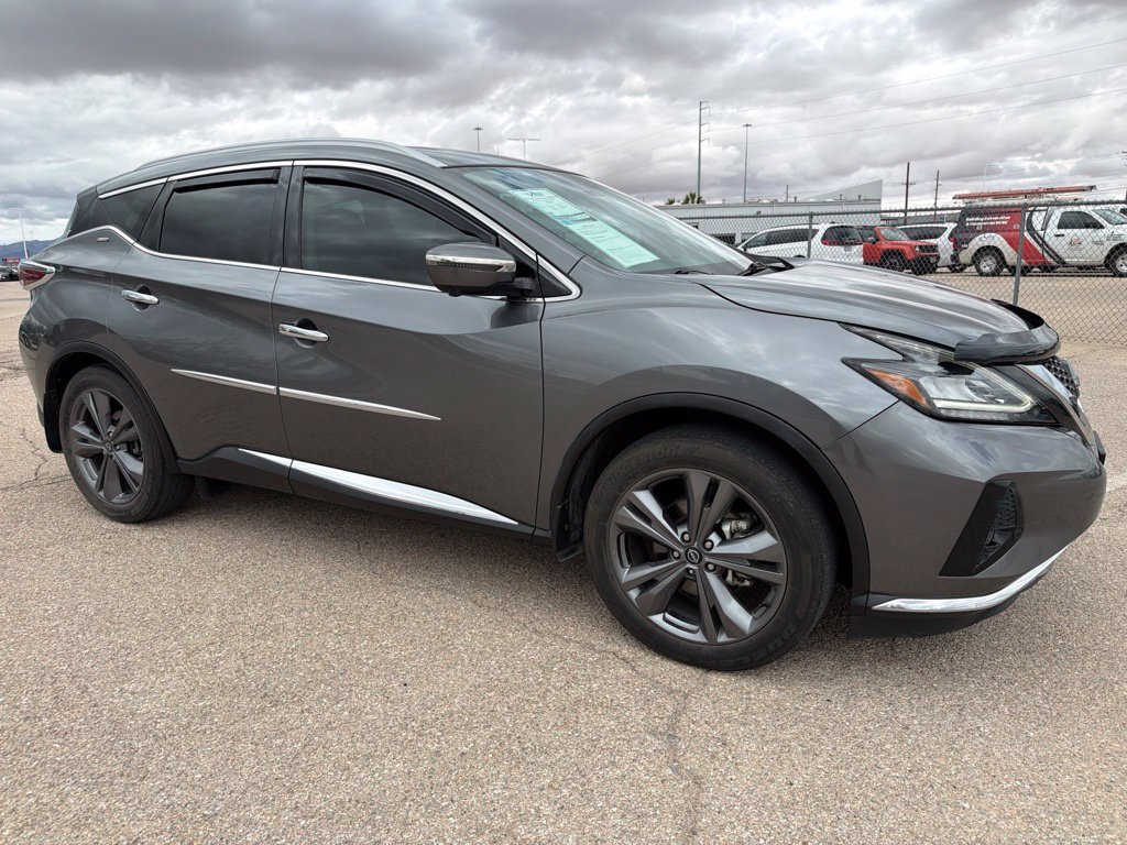 Used 2024 Gray Nissan Platinum image 9