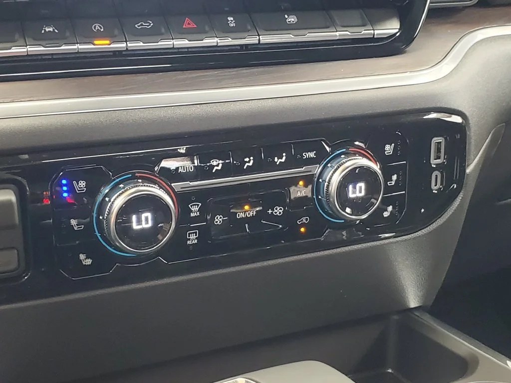 2026 GMC Sierra 1500 SLT - Photo 18