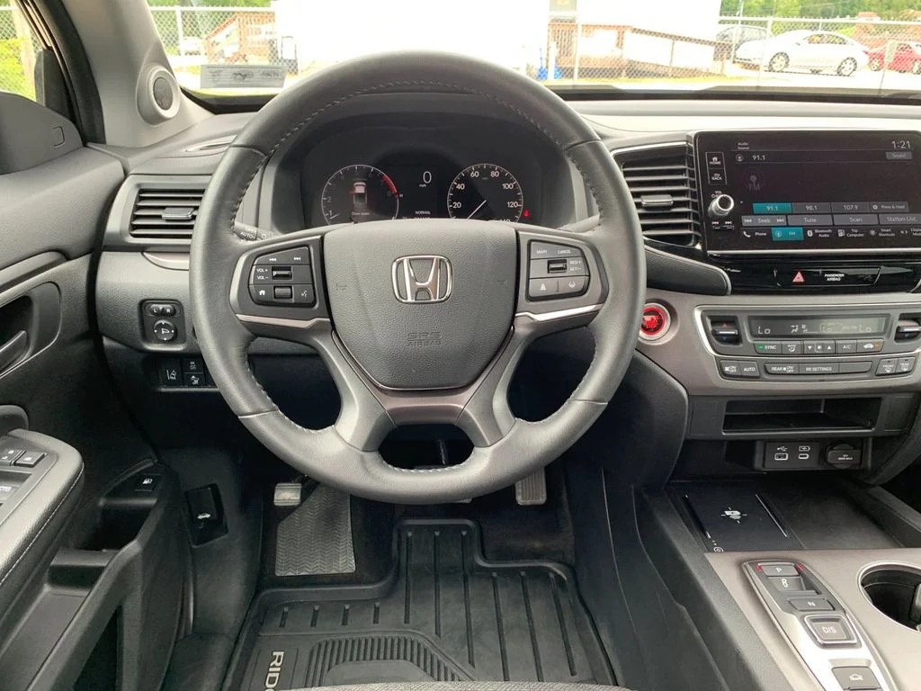 Used 2026  Honda Sport image 17