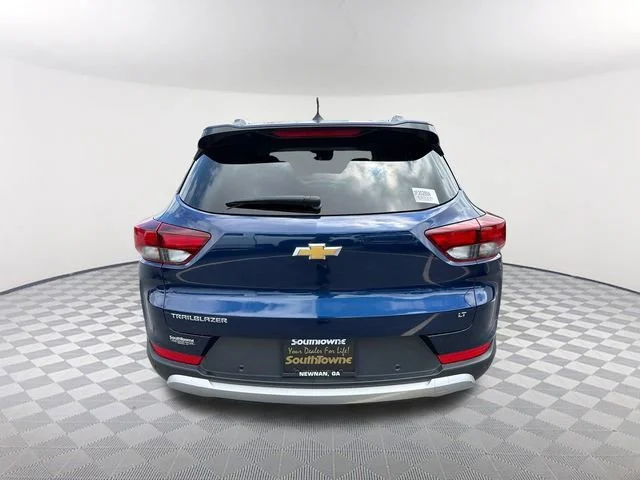 Used 2022 Blue Glow Metallic Chevrolet LT image 6
