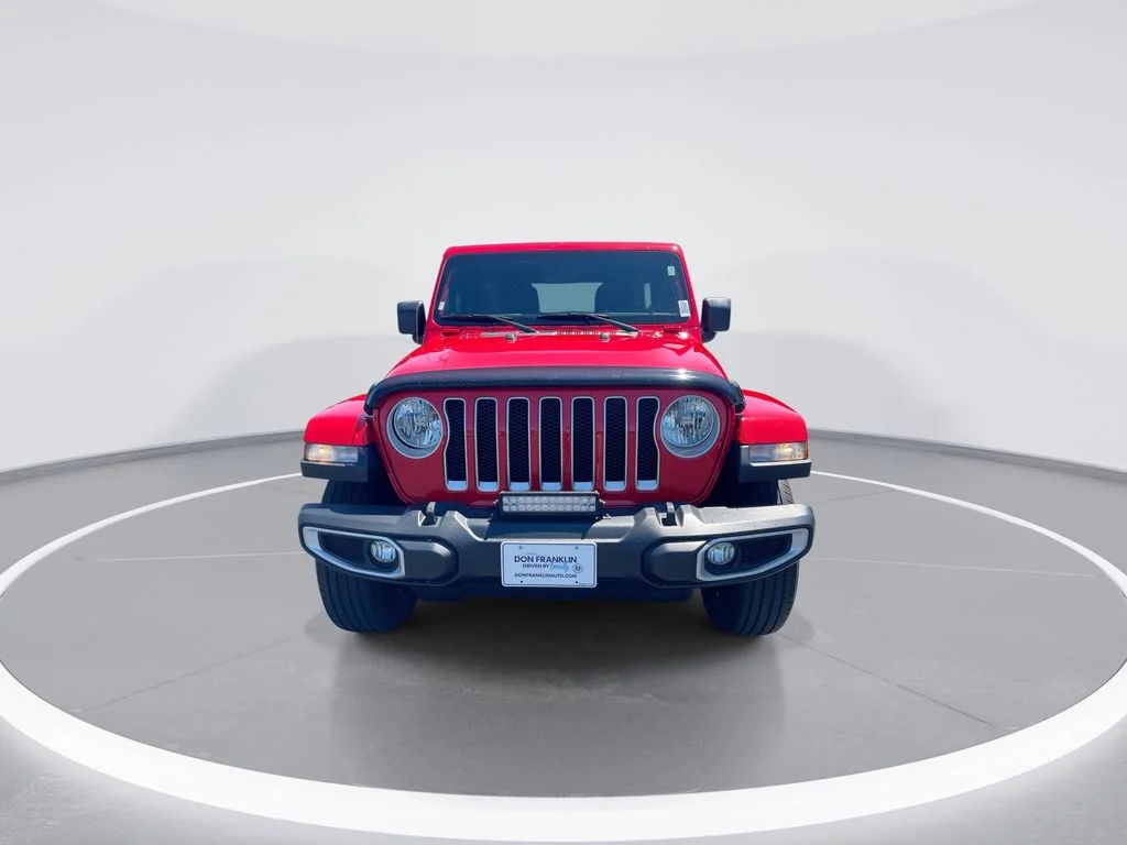 Used 2021 Red Jeep Unlimited Sahara image 3