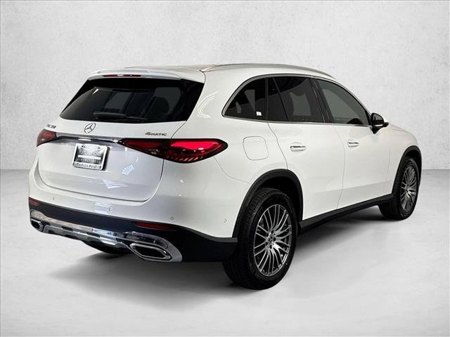 New 2026 Polar White Mercedes-Benz GLC 300 image 35