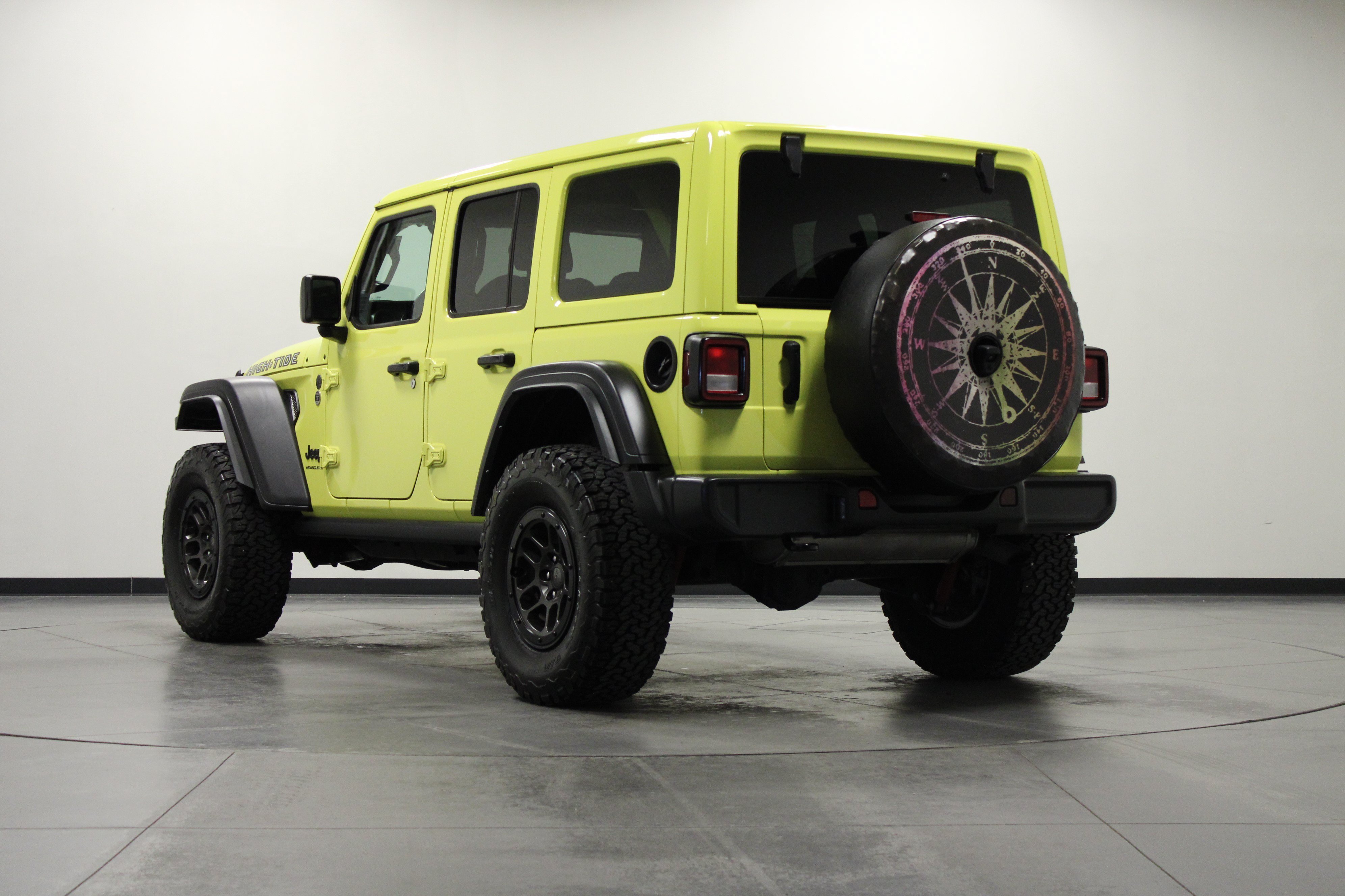 Used 2023 High Velocity Clearcoat Jeep High Tide image 6