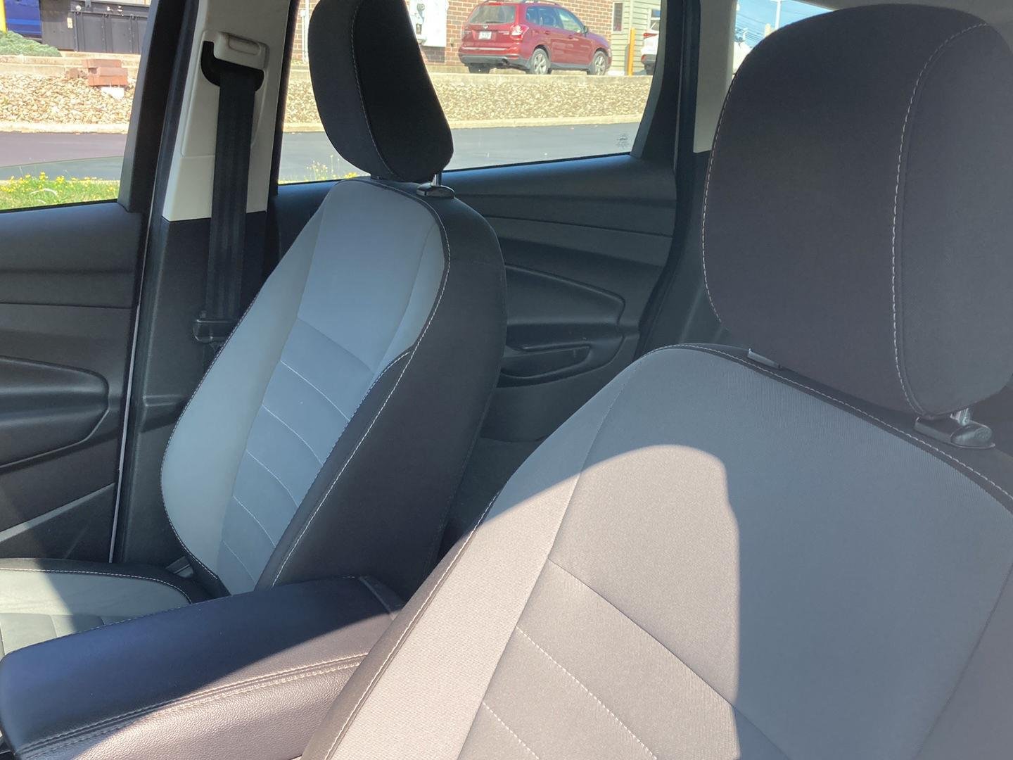 Used 2019 Oxford White Ford S image 13