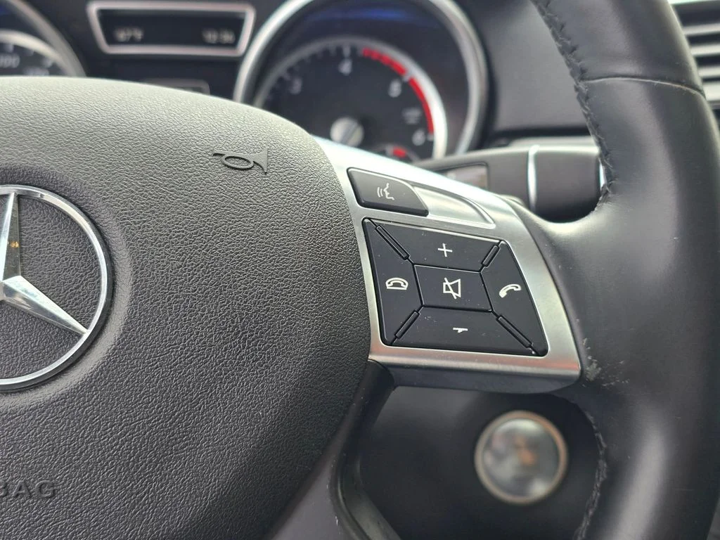 Used 2015  Mercedes-Benz ML 250 image 21