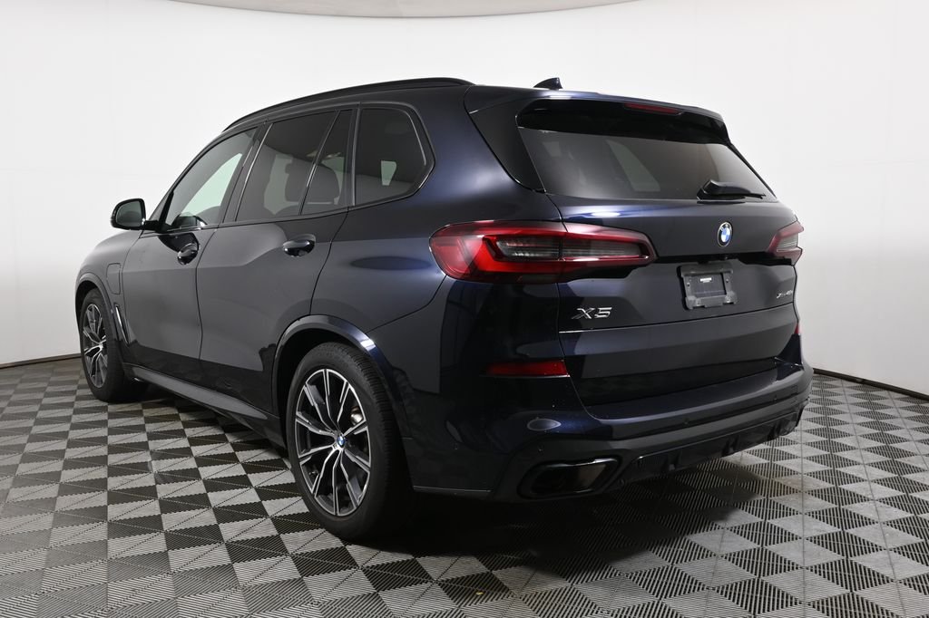 Used 2021 Black BMW xDrive45e image 9