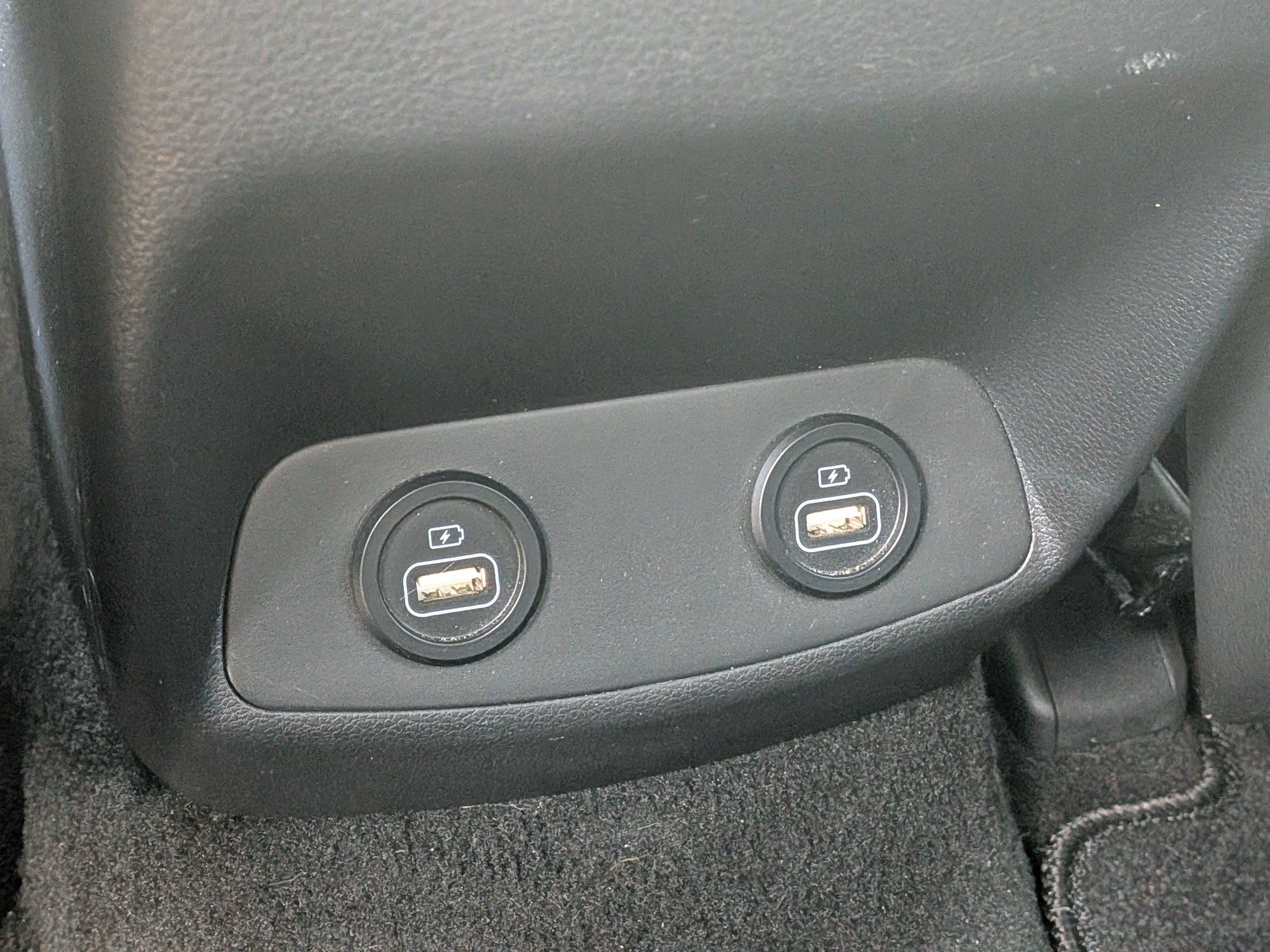 Certified Used 2022 Hampton Gray Hyundai SEL image 15