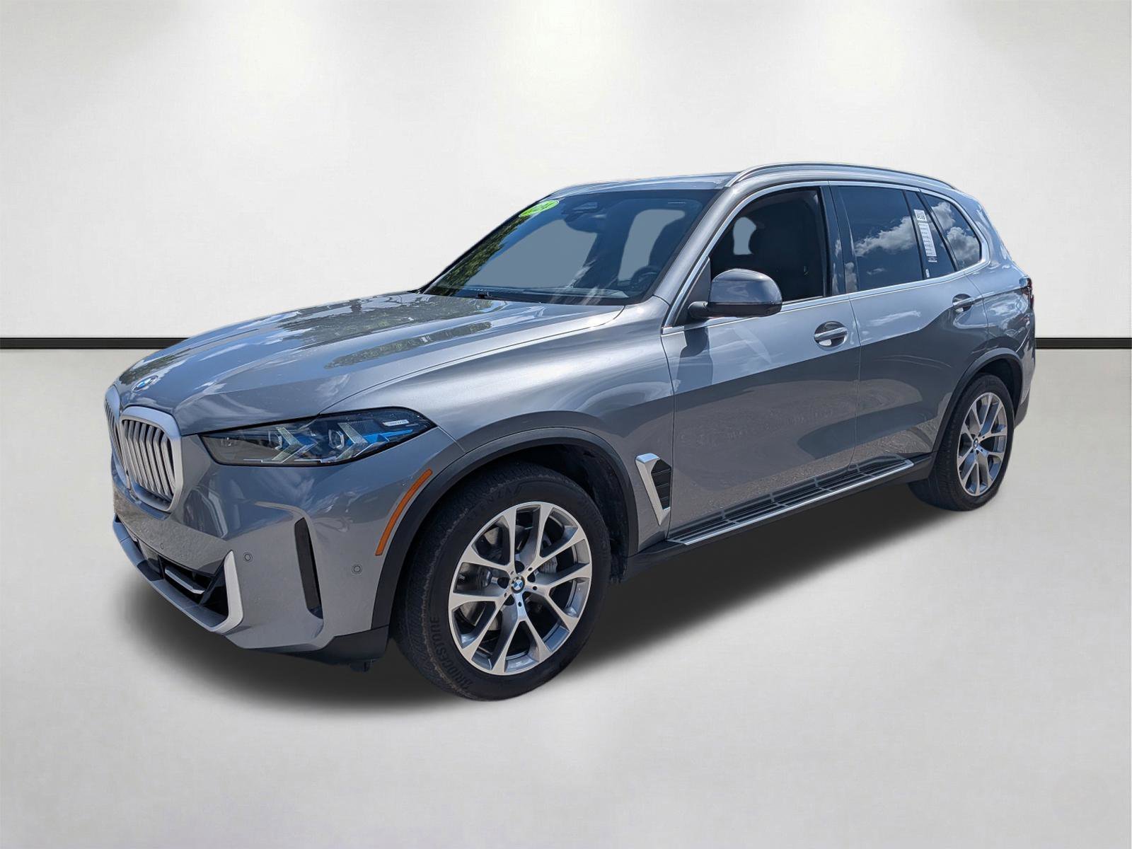 Used 2024 Skyscraper Gray Metallic BMW xDrive40i image 8
